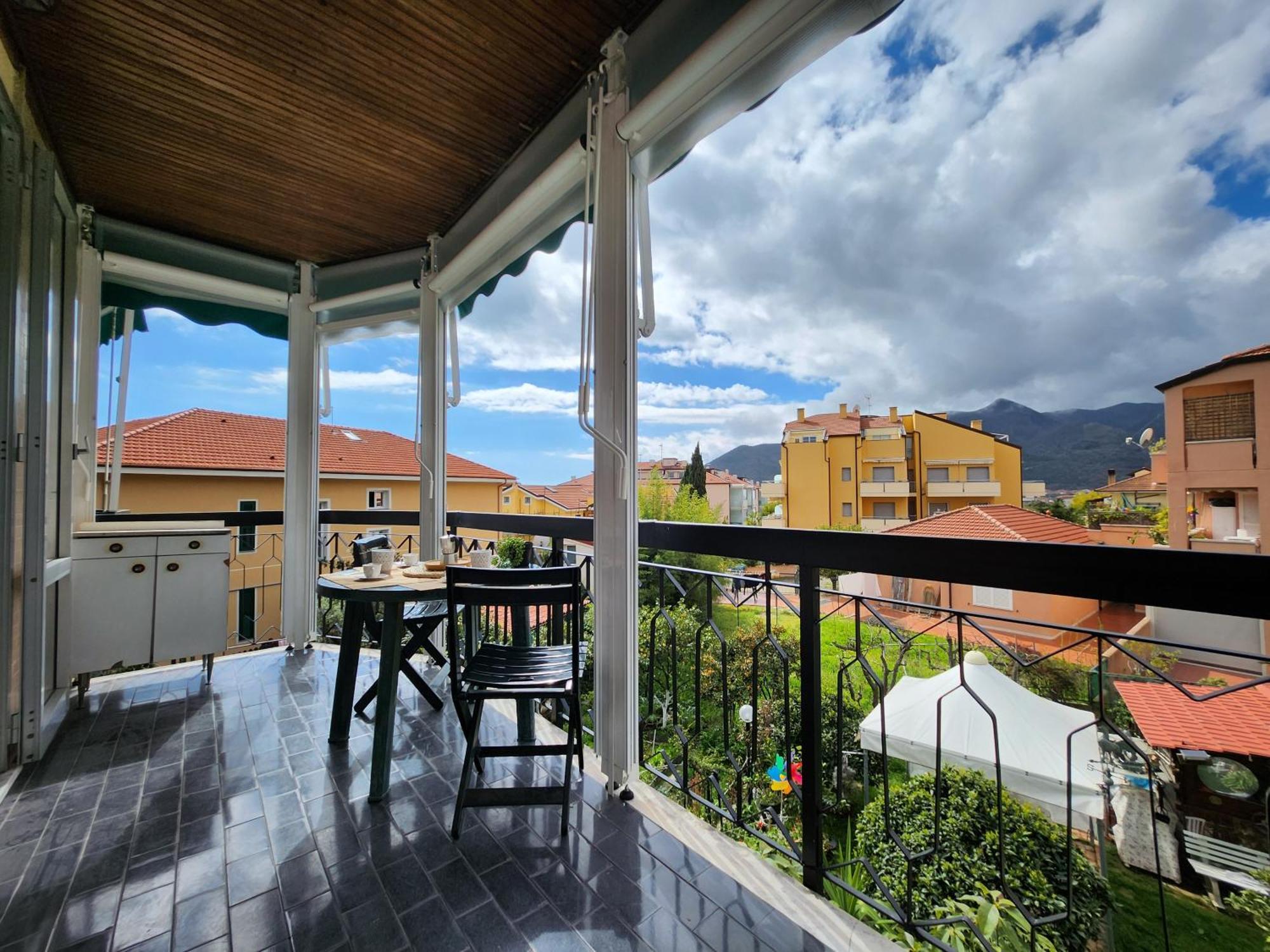 700M Dal Mare Bilocale Con A/C, Ampio Balcone E Wi-Fi Apartamento Loano Exterior foto